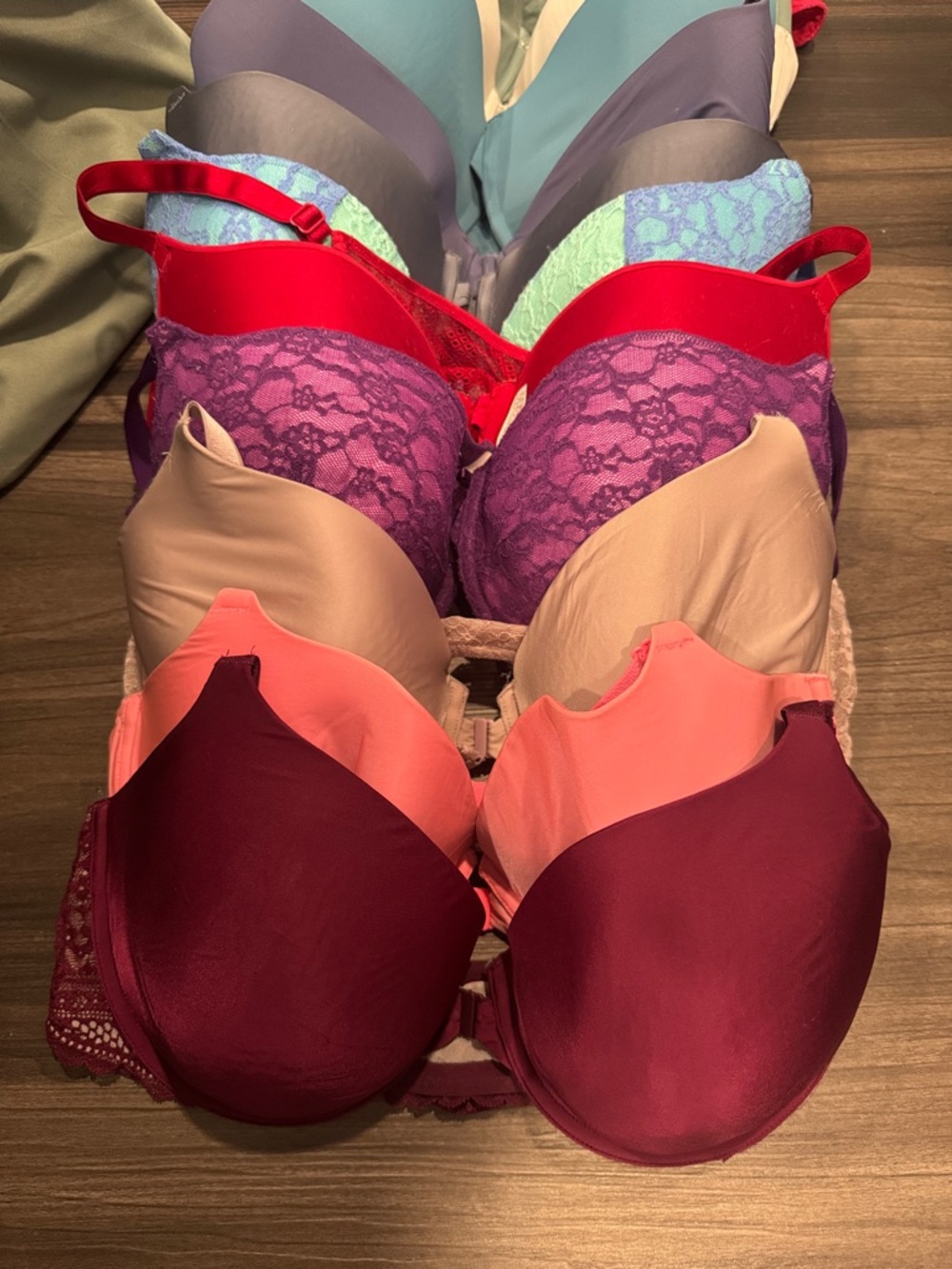 13 Victoria's Secret Mixed Bra Bundle - Picture 6 of 6